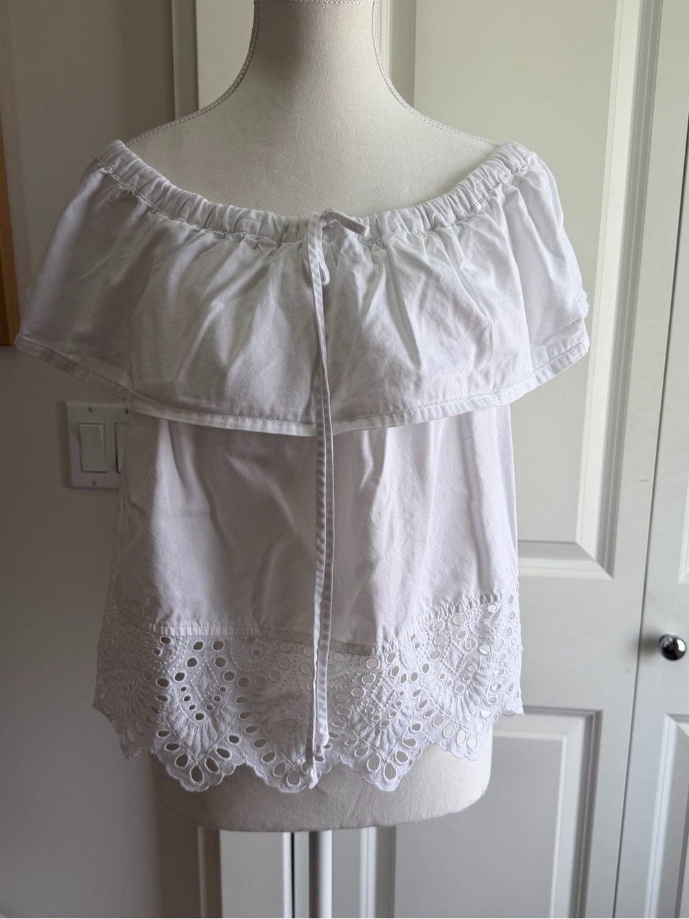 Madewell White Off the Shoulder Top Eyelet Lace Trim Ruffle Boho Blouse Size M